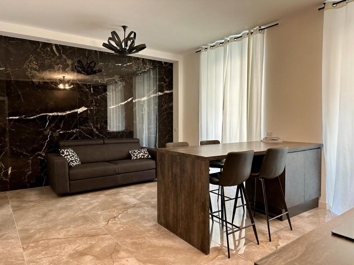 Magic Place Bergamo! Classy Apartment In The Heart Of The City 外观 照片