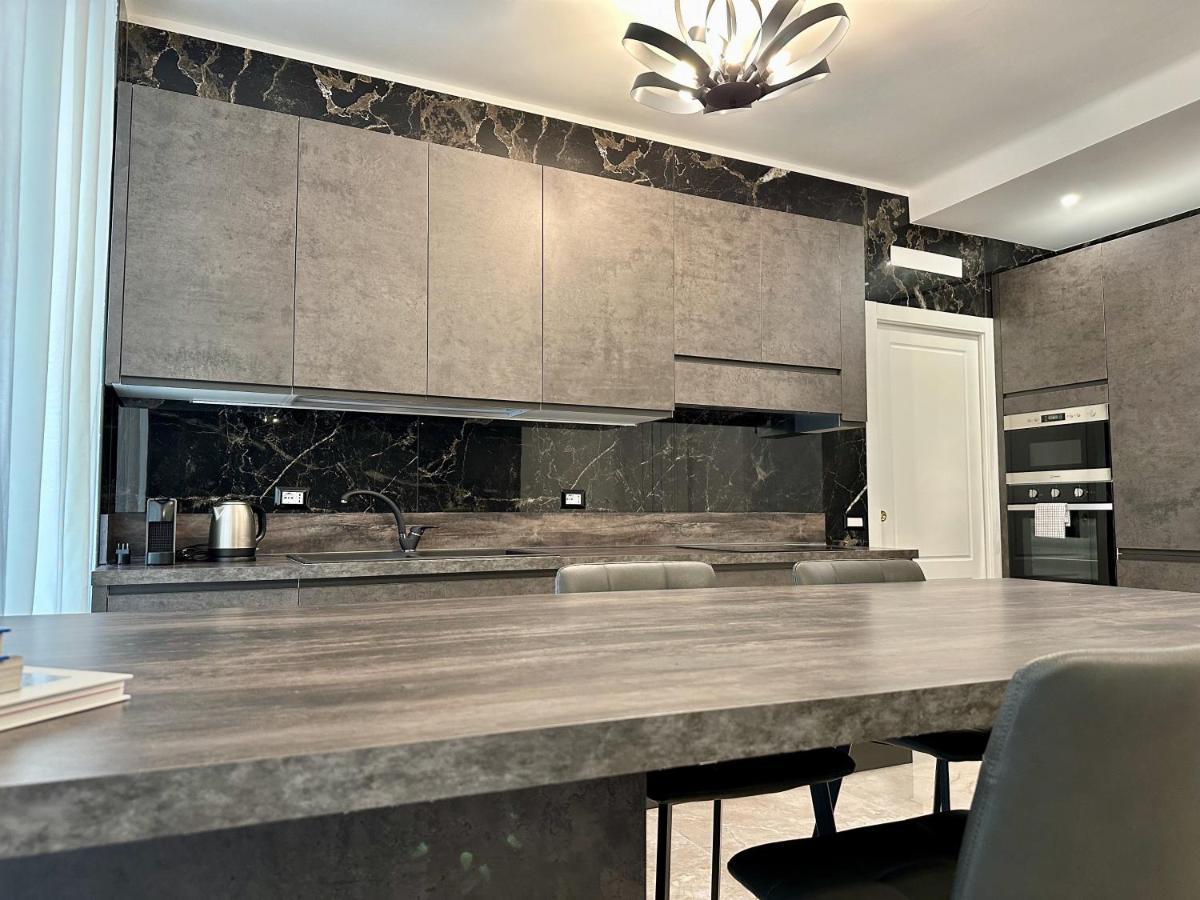 Magic Place Bergamo! Classy Apartment In The Heart Of The City 外观 照片