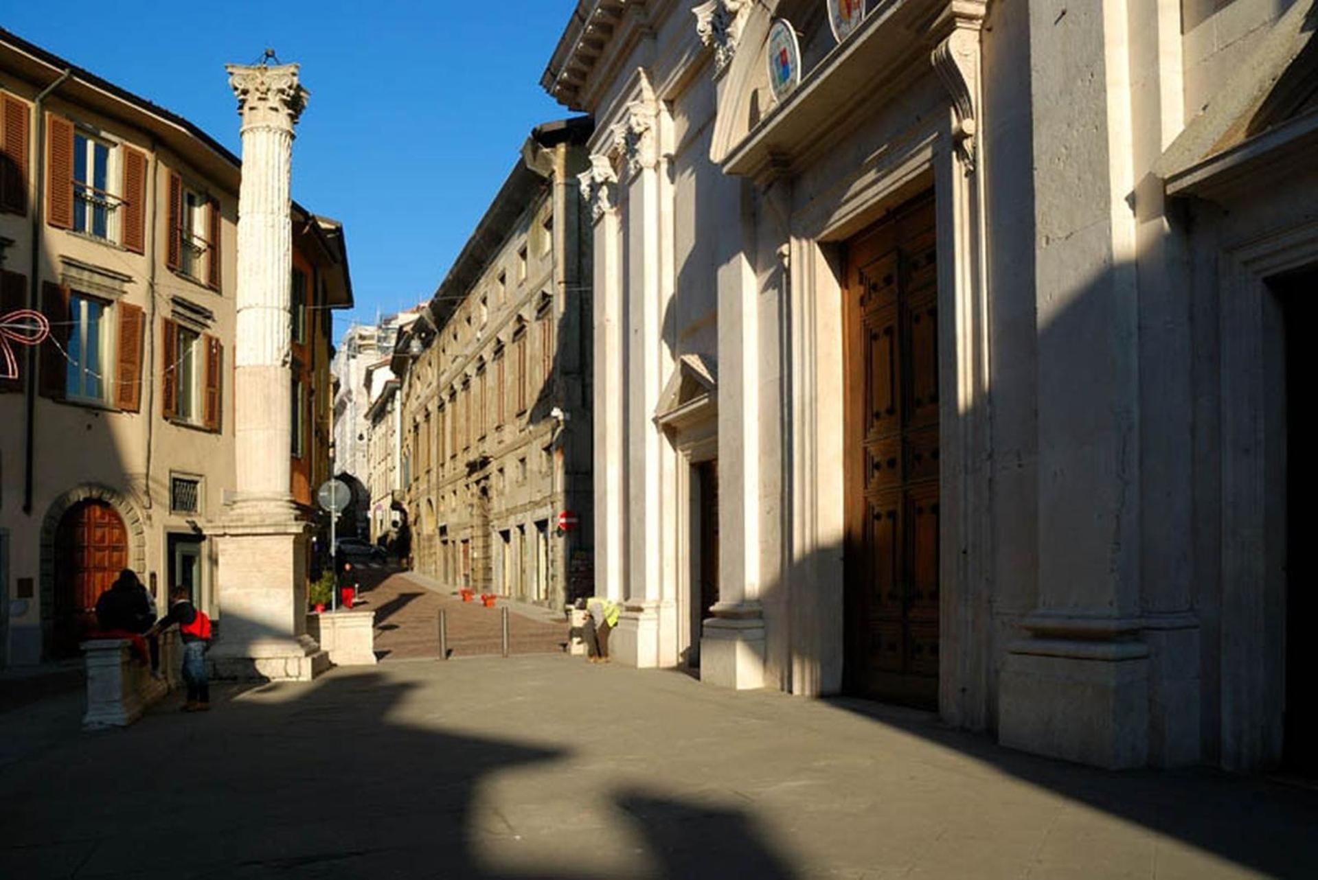 Magic Place Bergamo! Classy Apartment In The Heart Of The City 外观 照片