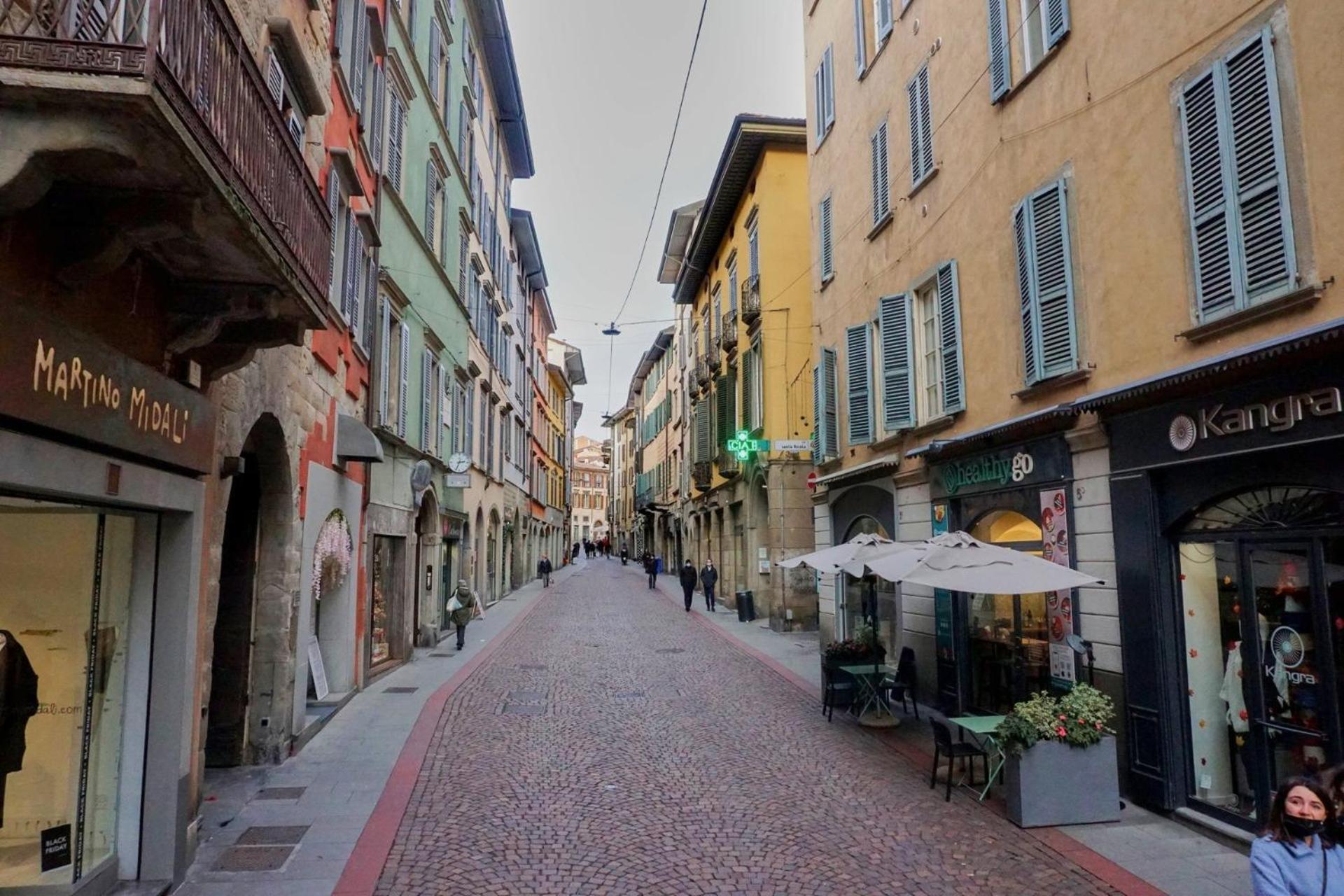 Magic Place Bergamo! Classy Apartment In The Heart Of The City 外观 照片